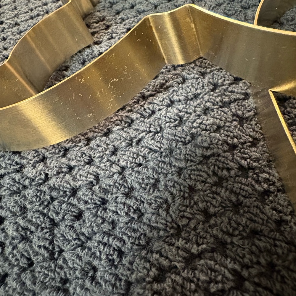 3 Older Metal Pancake/Cookie Treat Cutters - Mitten, Heart & Butterfly - Picture 5 of 16